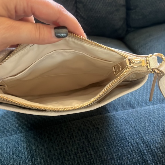 Coach crossbody - Picture 2 of 3